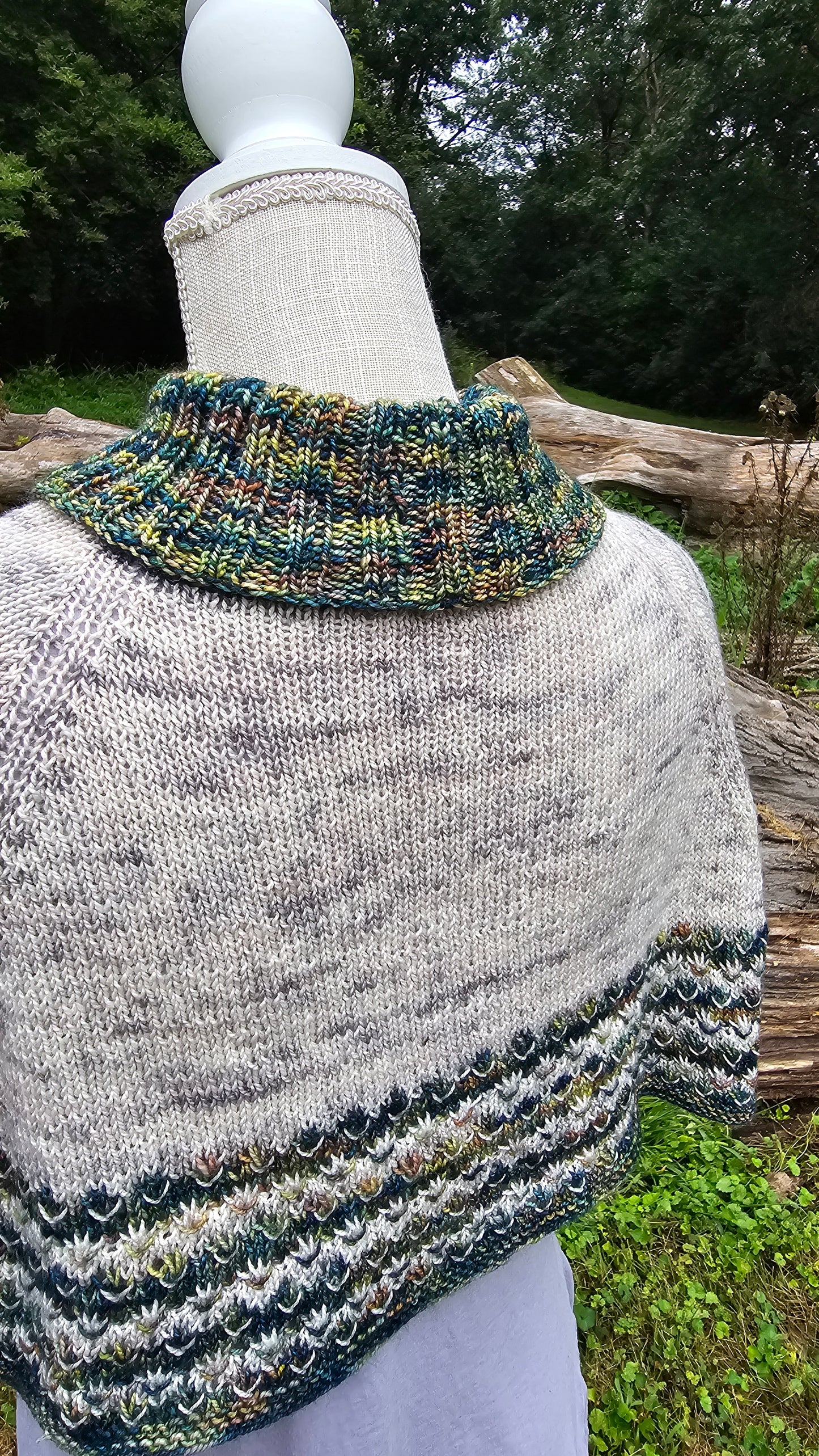 Pomona Capelet Knitting Pattern
