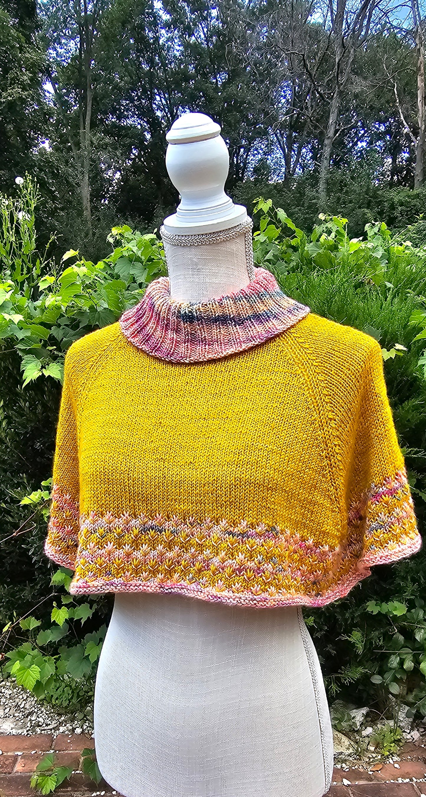Pomona Capelet Knitting Pattern