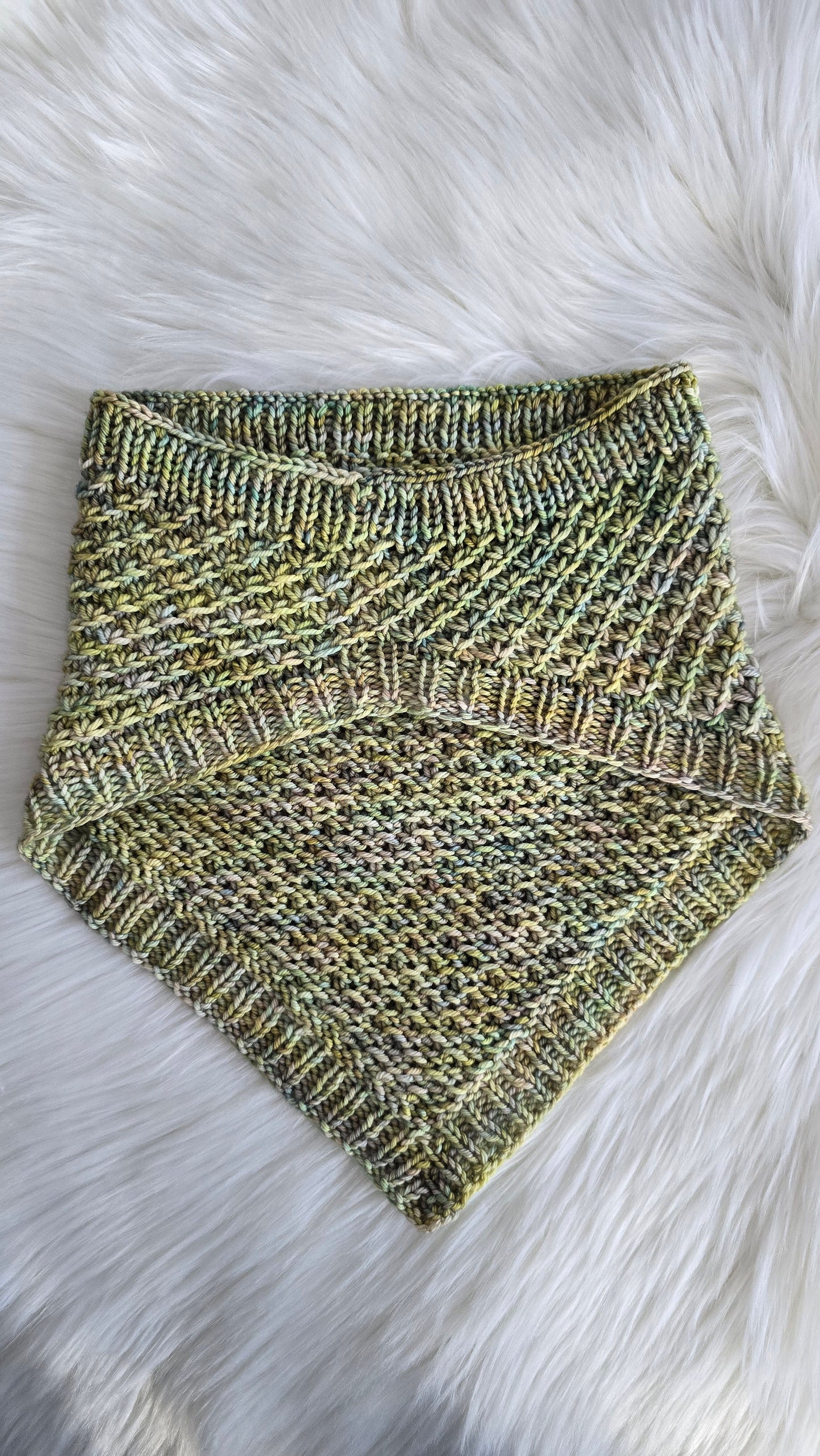 Starsong (Bandana Cowl) Knitting Pattern