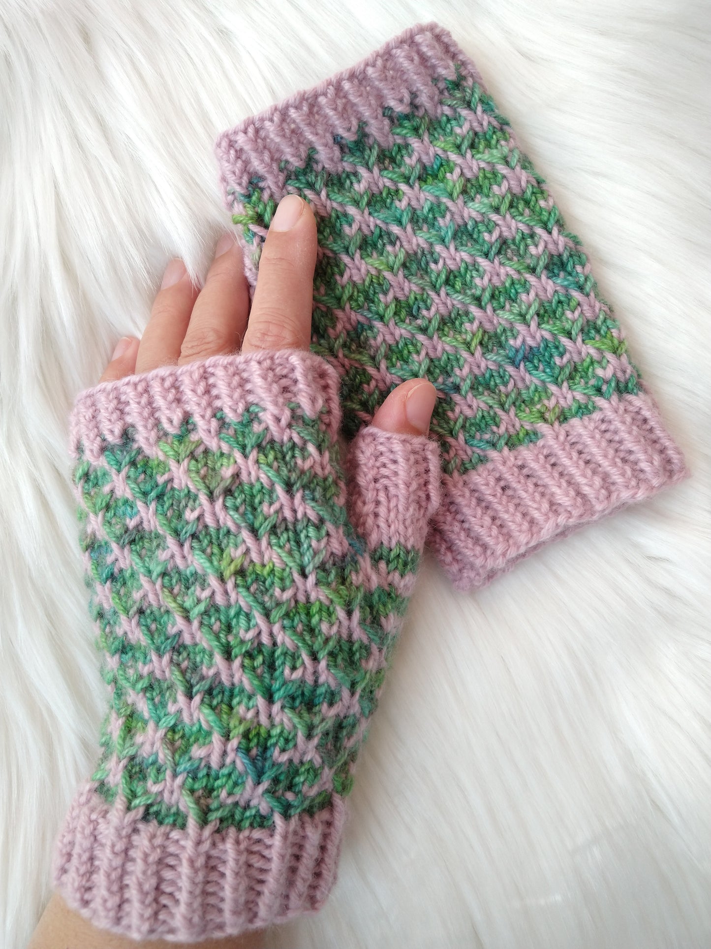 Rosewood Mitts (LIGHT) Knitting Pattern