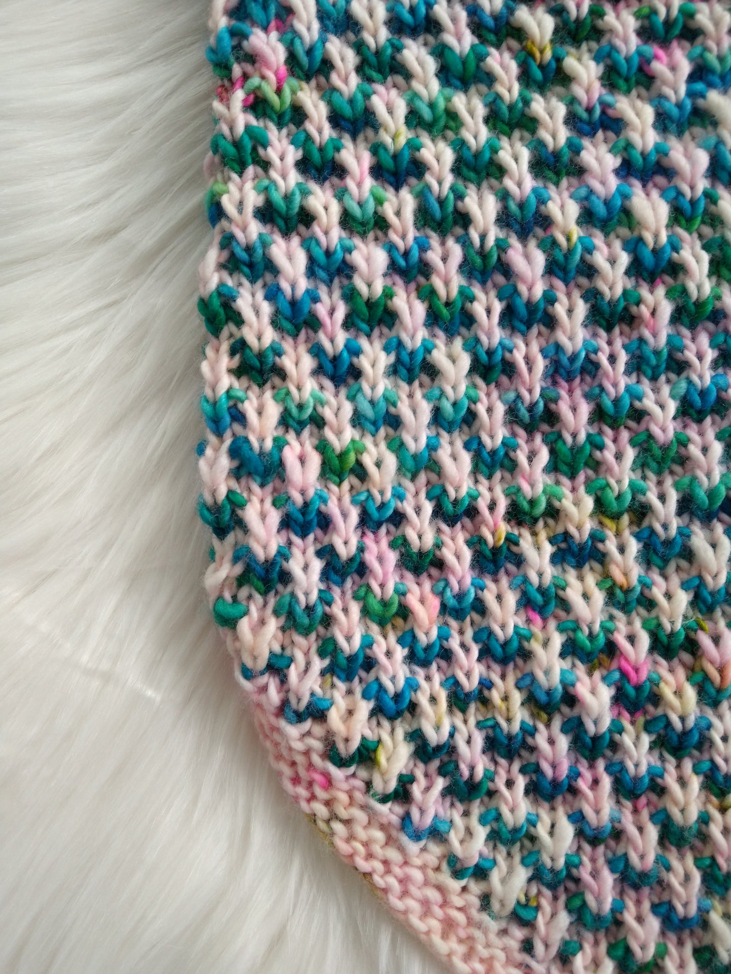 Quibbler Bandana Cowl Knitting Pattern