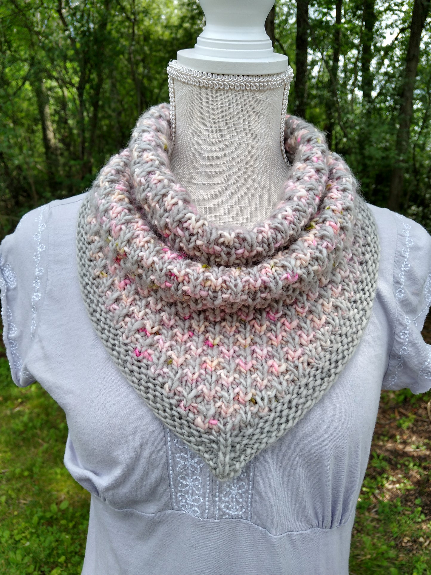 Quibbler Bandana Cowl Knitting Pattern