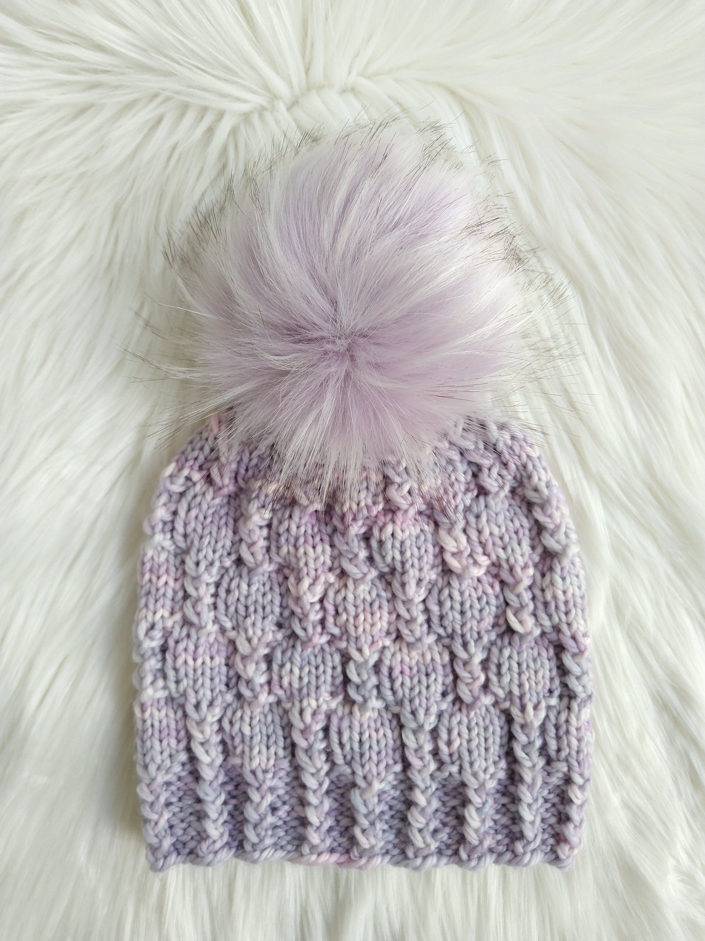 Dirigible Plum Hat Knitting Pattern