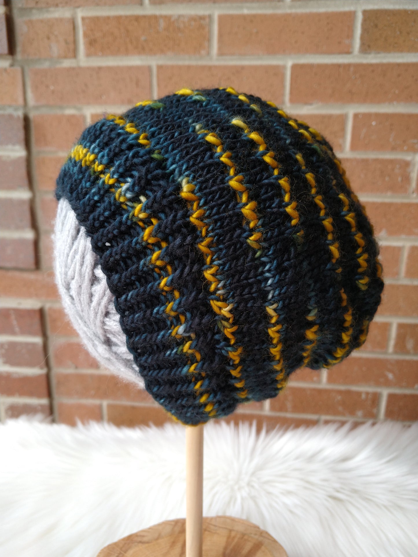 Splinched Beanie & Cowl Knitting Pattern