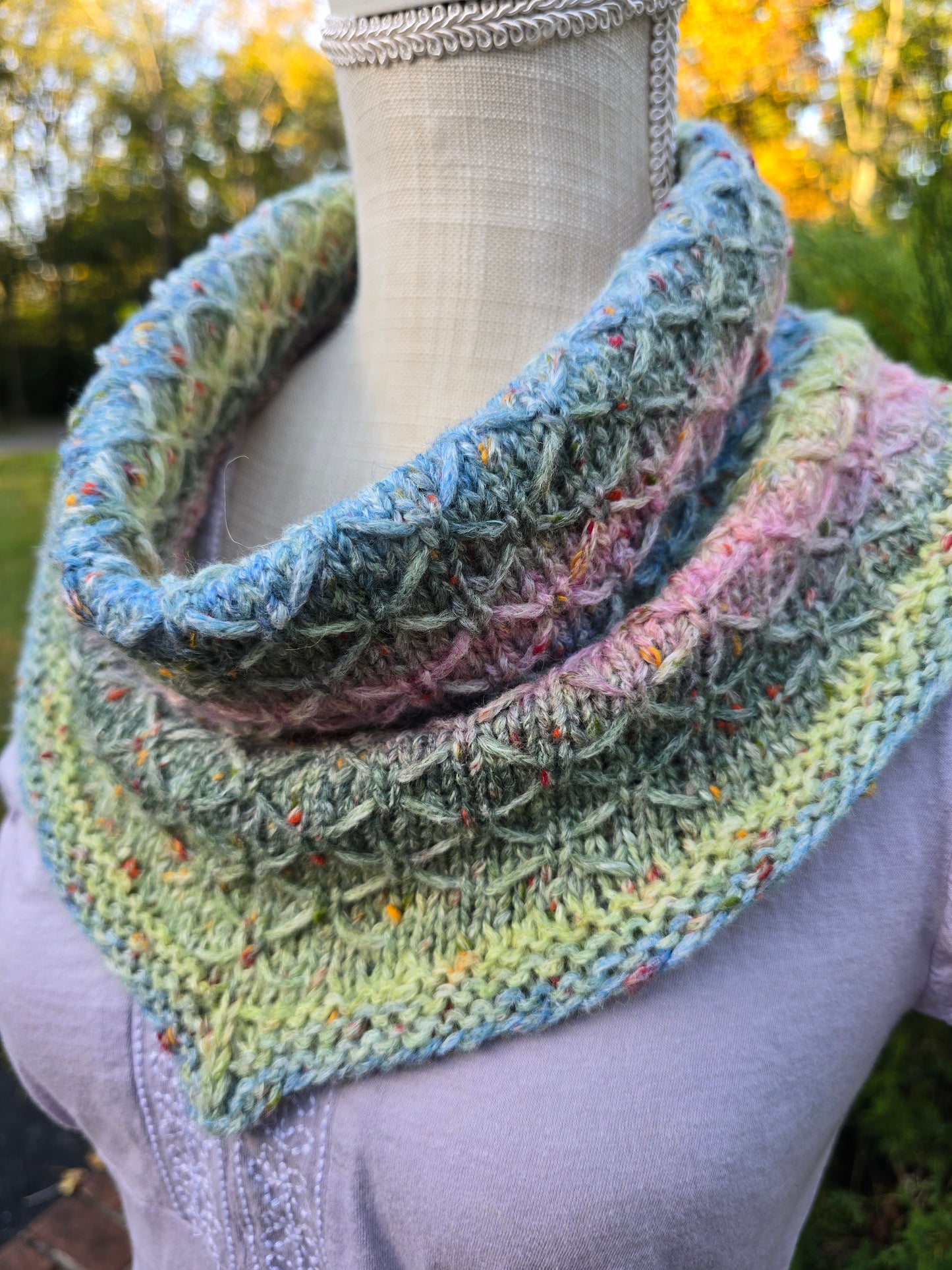 Zoya Bandana Cowl Knitting Pattern