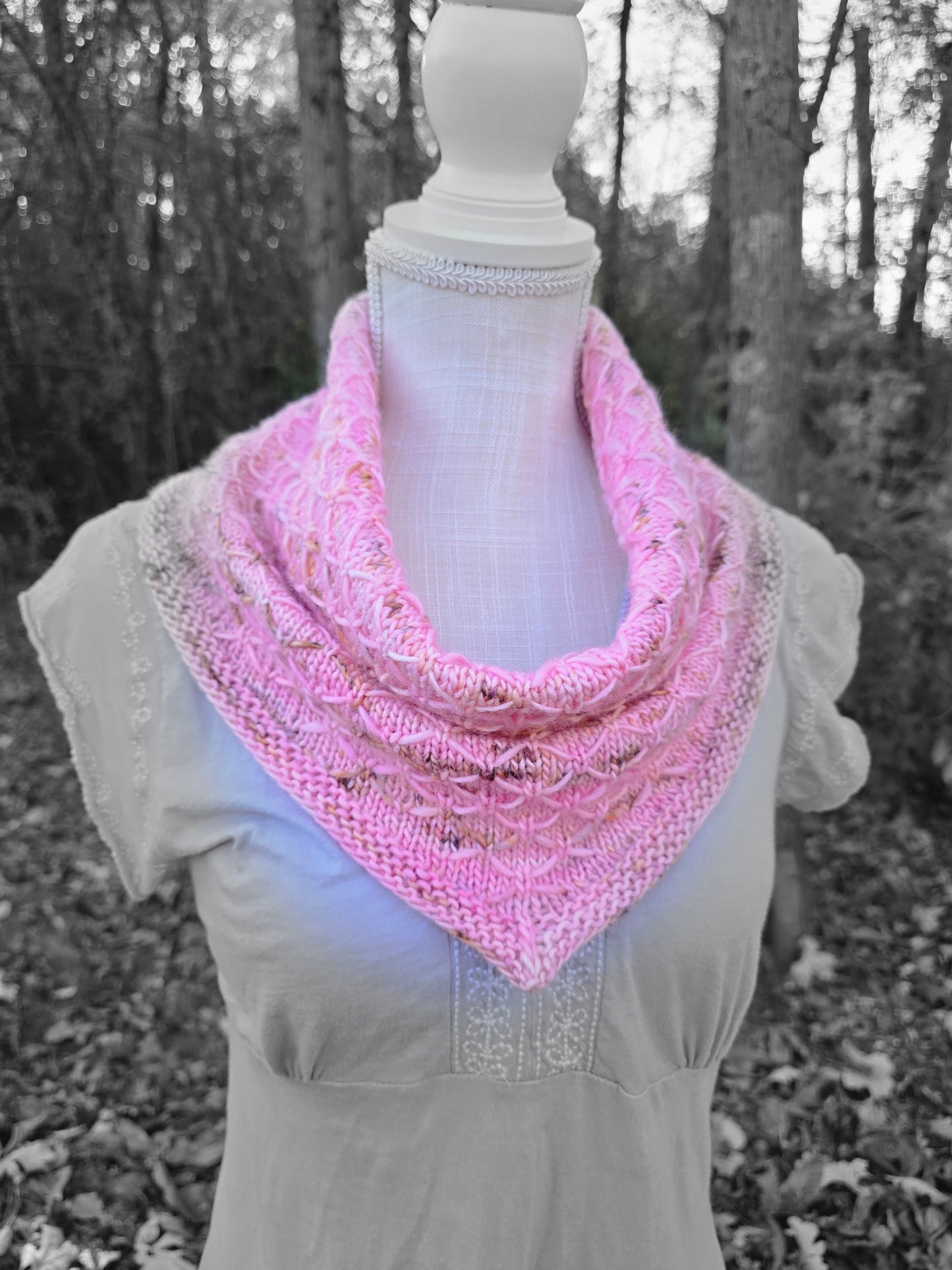 Zoya Bandana Cowl Knitting Pattern