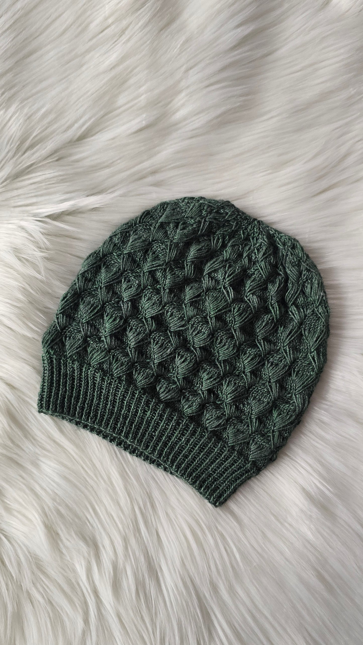 Feathertail Hat Knitting Pattern