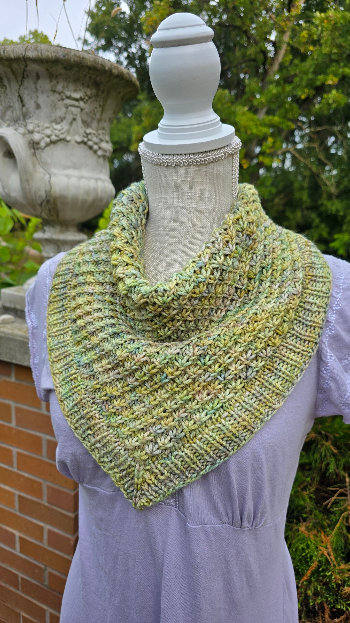 Starsong (Bandana Cowl) Knitting Pattern