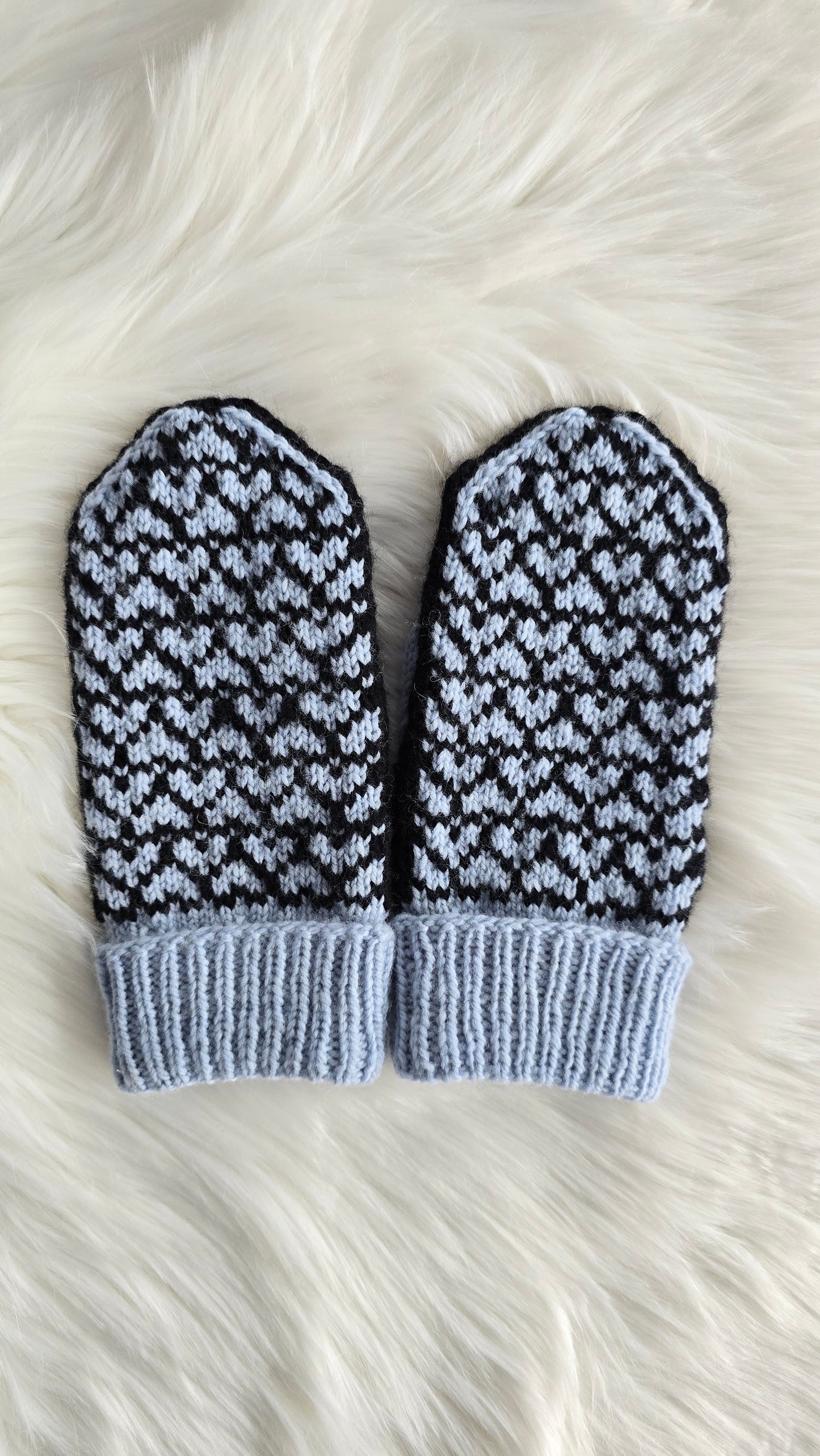 Wholehearted Mittens Knitting Pattern