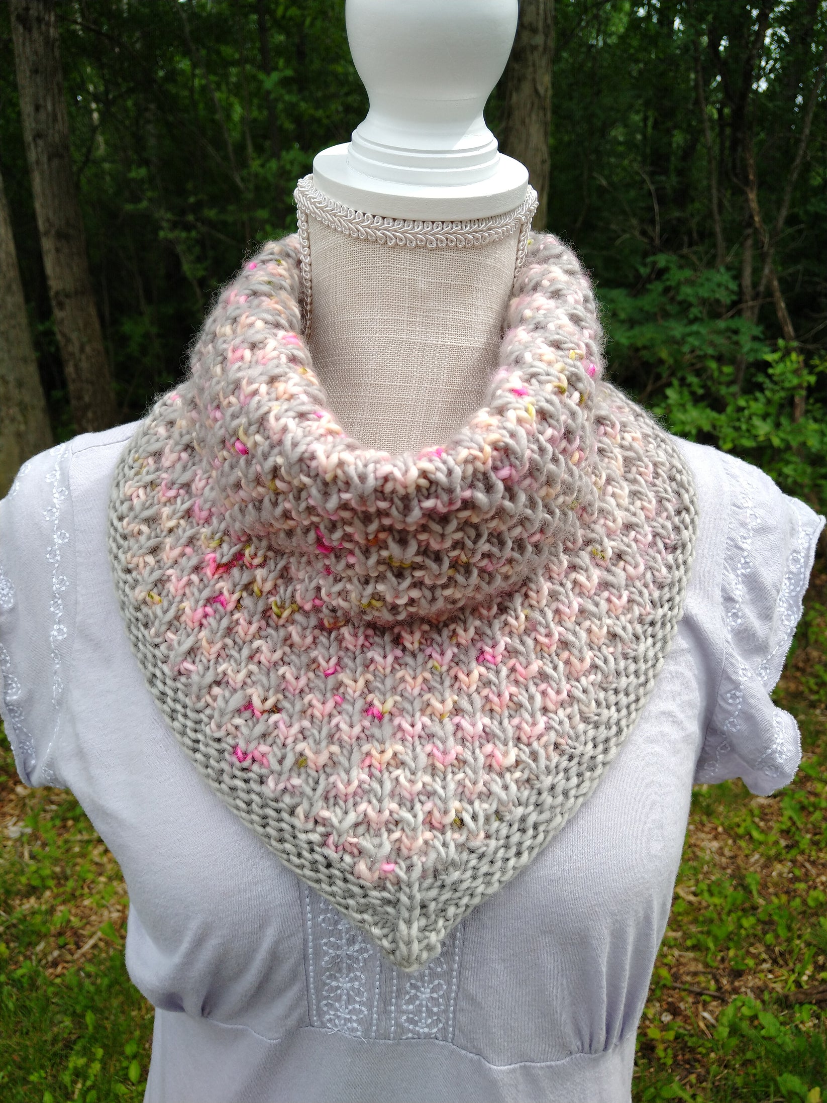 Quibbler Bandana Cowl Knitting Pattern Wanded Knit and Crochet