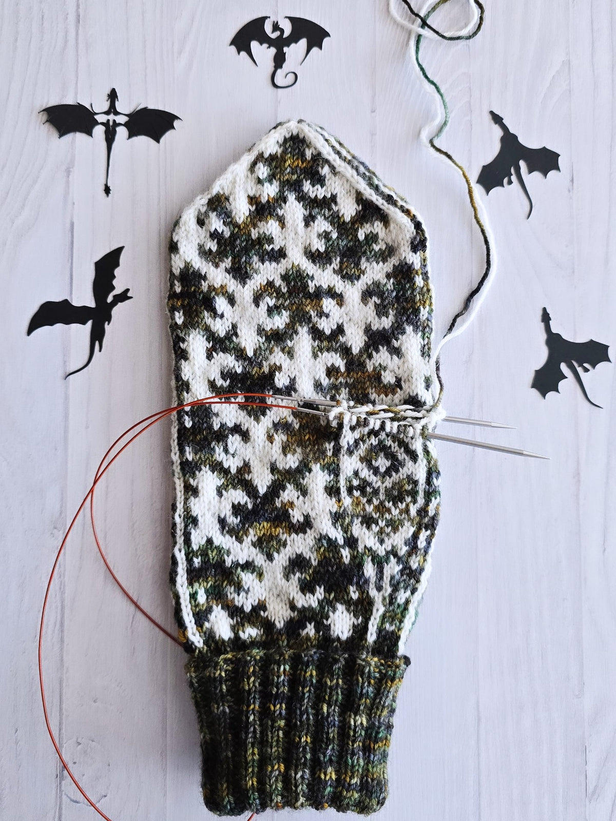 Death Wing Mittens Knitting Pattern