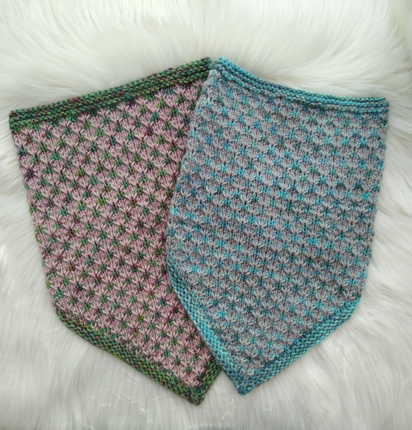 Rosewood Bandana Cowl Knitting Pattern