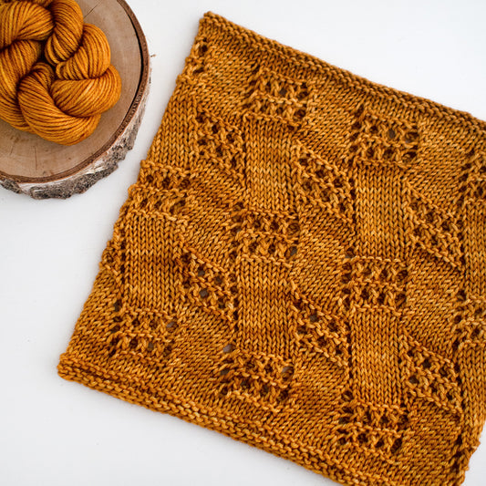 Grand Staircase Cowl Knitting Pattern