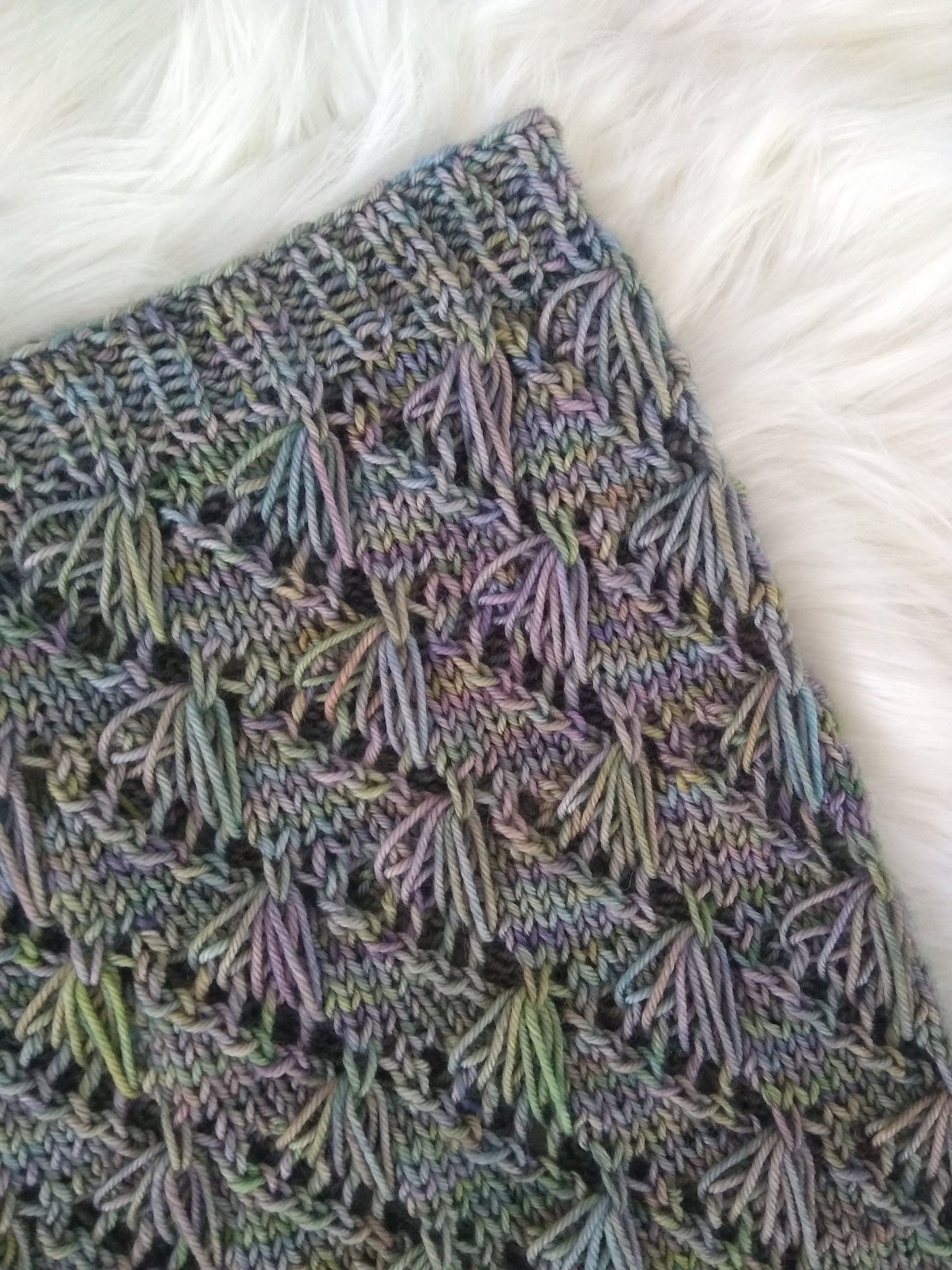 Siren Cowl Knitting Pattern