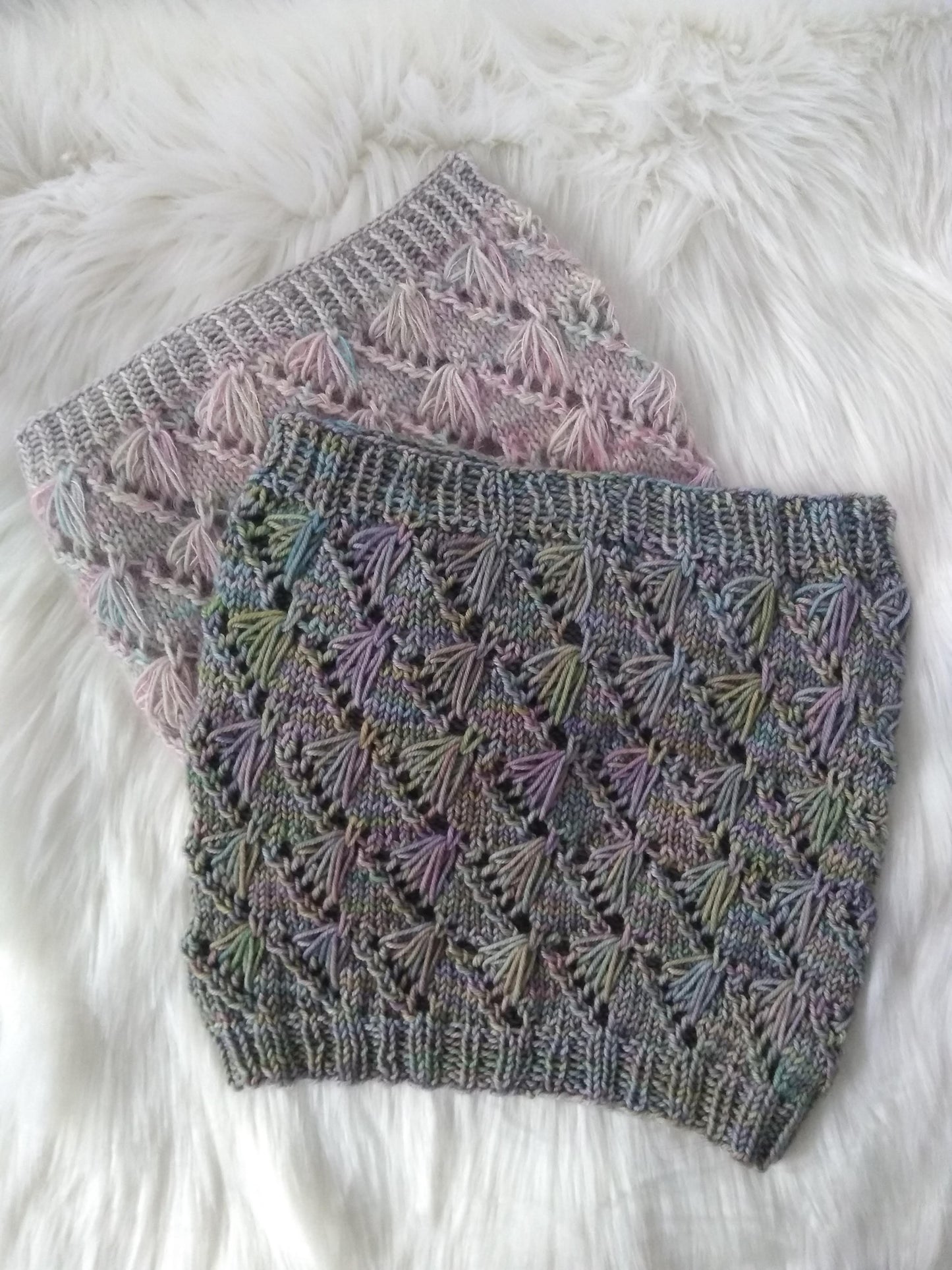 Siren Cowl Knitting Pattern