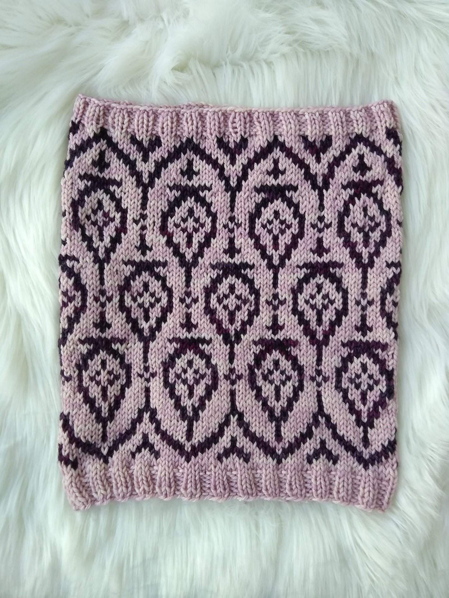 Liquid Luck Cowl Knitting Pattern