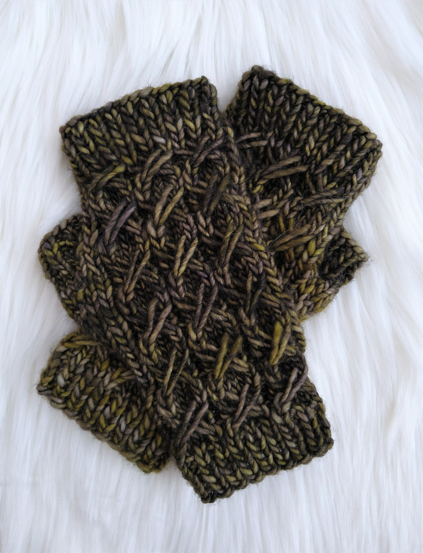 Unbreakable Vow Mitts Knitting Pattern